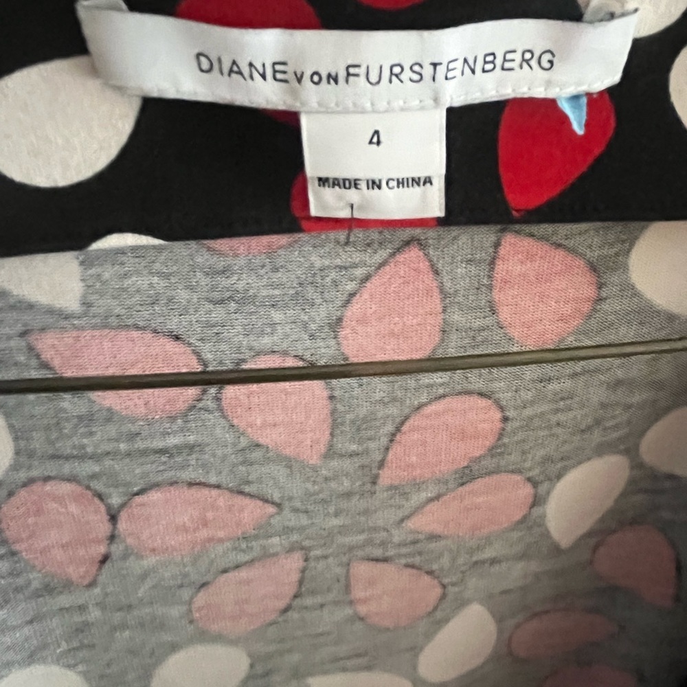 DVF wrap dress! Size 4